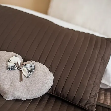 Pompei Suite Couette-café 4*